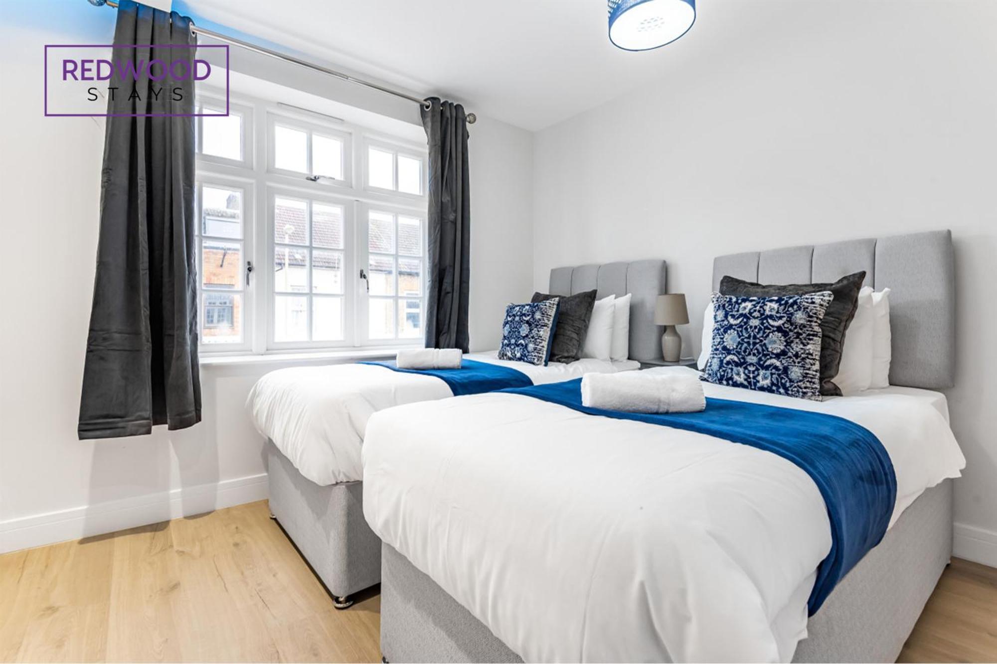 אלדרשוט 1 Bed 1 Bath Town Center Apartments For Corporates & Contractors, Wifi, Netflix And Parking On Selected Units By Redwood Stays מראה חיצוני תמונה