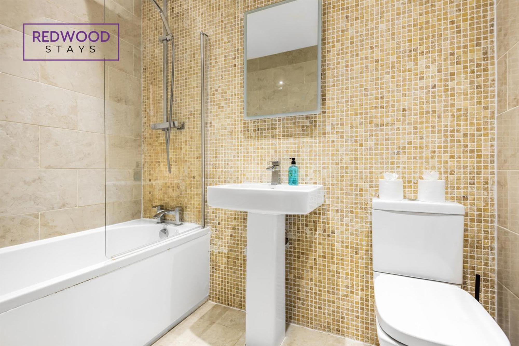 אלדרשוט 1 Bed 1 Bath Town Center Apartments For Corporates & Contractors, Wifi, Netflix And Parking On Selected Units By Redwood Stays מראה חיצוני תמונה