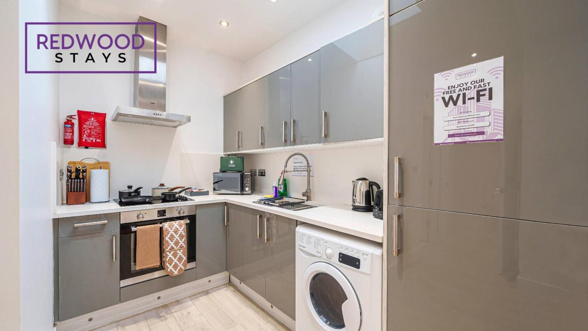 אלדרשוט 1 Bed 1 Bath Town Center Apartments For Corporates & Contractors, Wifi, Netflix And Parking On Selected Units By Redwood Stays מראה חיצוני תמונה