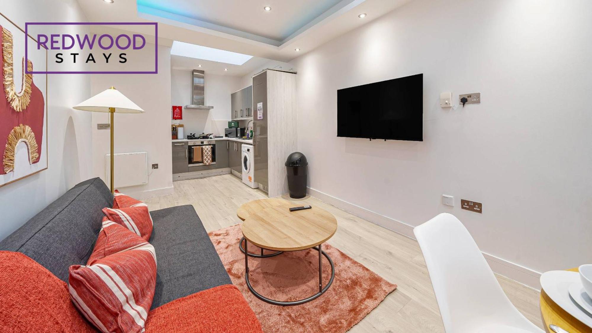 אלדרשוט 1 Bed 1 Bath Town Center Apartments For Corporates & Contractors, Wifi, Netflix And Parking On Selected Units By Redwood Stays מראה חיצוני תמונה