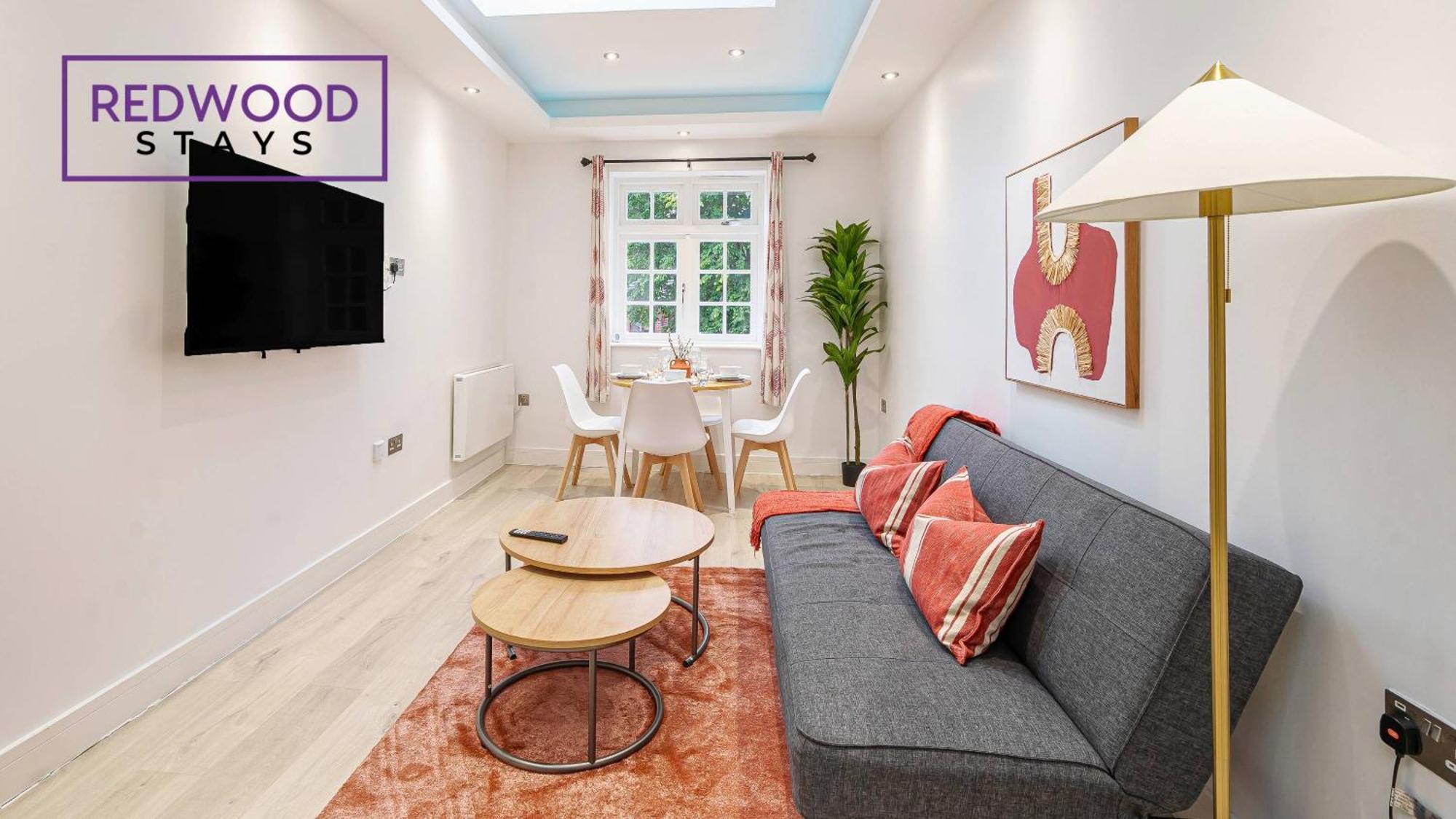 אלדרשוט 1 Bed 1 Bath Town Center Apartments For Corporates & Contractors, Wifi, Netflix And Parking On Selected Units By Redwood Stays מראה חיצוני תמונה