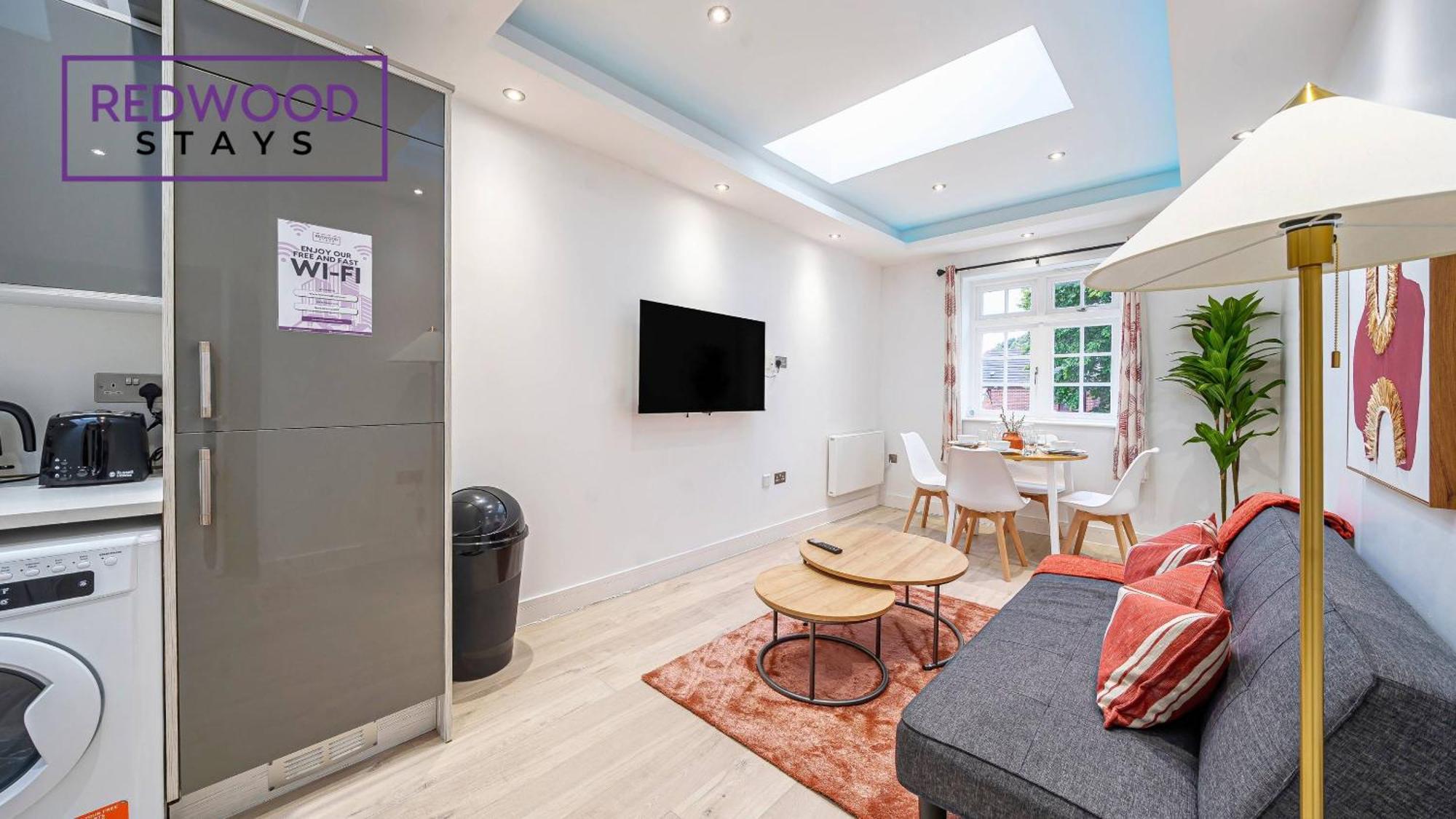 אלדרשוט 1 Bed 1 Bath Town Center Apartments For Corporates & Contractors, Wifi, Netflix And Parking On Selected Units By Redwood Stays מראה חיצוני תמונה